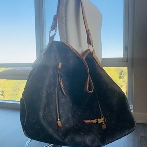Louis Vuitton Delightful GM bag— RE-LISTED!!